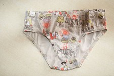 Slip neuf  4-5 ans marque ENVOG      (md)