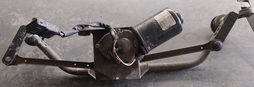 Moteur essuis glace avant
