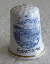 Dé à coudre de collection en porcelaine décoré d'un voilier de Folkestone