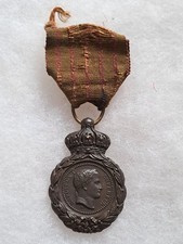 Une médaille saint - de,