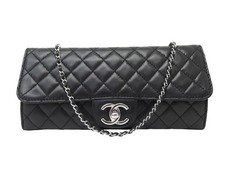 SAC A MAIN CHANEL EAST WEST