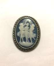 Ancienne broche " Les 3