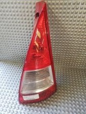 Feu arriere principal droit