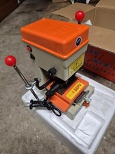 Machine à copier les clés