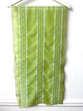 Magnifique Foulard Vert & Blanc Polyester & viscose 38,5 x 163cm Neuf très beau