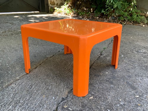 Ancienne petite table basse