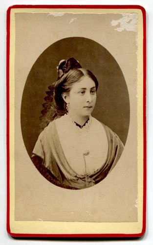 Photo cdv arlésienne 1885 - -,