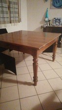 Table ancienne noyer Umbertino restaurée carrée