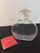 Flacon ou carafon à parfum bouchon papillon en cristal de Baccarat