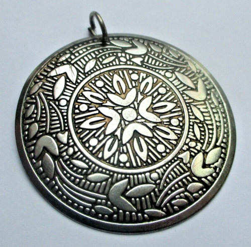 Ancien pendentif bouclier - ancien,