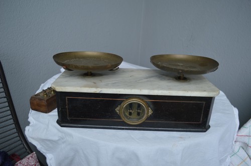 Balance socle ancienne - balance,