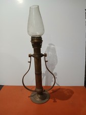 Ancienne lampe marine à