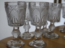 PORTIEUX 7 ANCIENS VERRES A