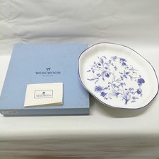 Assiette octogonale Wedgwood