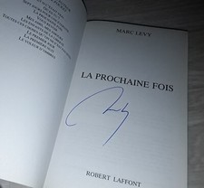 Livre signé Marc Levy autographe La Prochaine Fois Pocket Robert LAFFONT