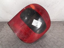 Feu arriere principal droit