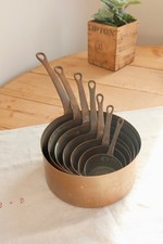 7 casseroles anciennes en