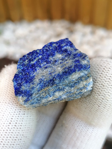 Lapis lazuli brut forme libre