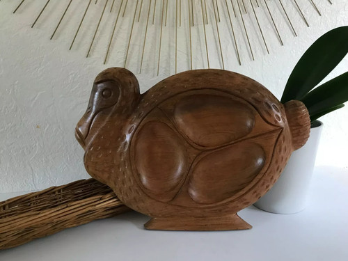 Ancien plat à - ,