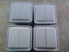 2 double va et vient  PLEXO LEGRAND saillie neuf 69715 garage atelier 