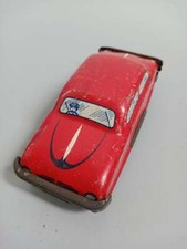 voiture en tôle Charles