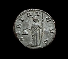 Antoninien De Claude , Libert