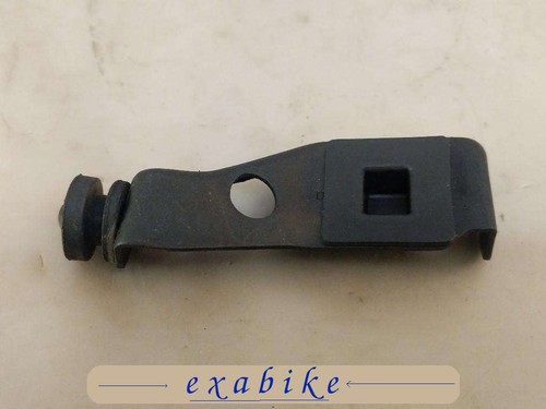 Patte fixation bobine - de,