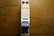 Disjoncteur merlin gerin a - 25,