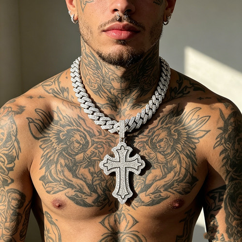 Collier homme pendentif croix