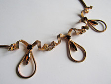 Ancien et élégant collier