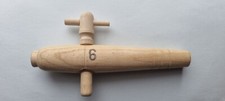 Robinet en bois neuf  de 6 pouces pour tonneau où barrique .