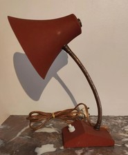 petite lampe de bureau ou de