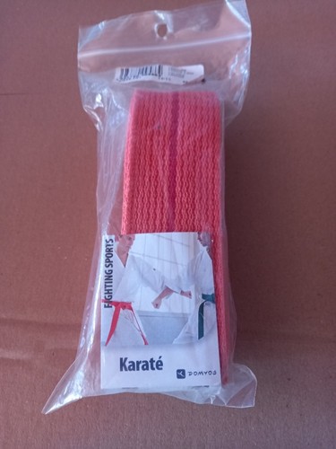 Ceinture neuve sous - , emballage