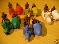 LOT MOTO SIDE CAR SIDECAR PLASTIQUE SCOOTER PIAGGIO VESPA ZIX AVEC PILOTE