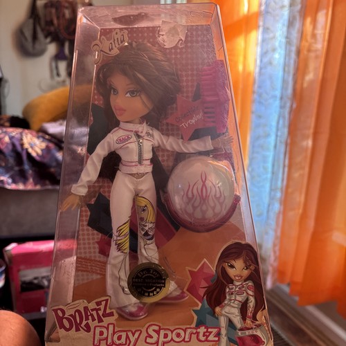 Bratz play sportz - bratz, doll