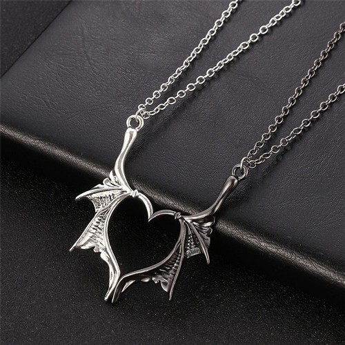 Collier cœur ailes démon
