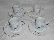 4 TASSES A CAFE EN PORCELAINE