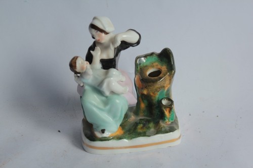 Encrier figuratif porcelaine