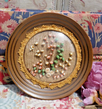 BOUQUET VINTAGE de FLEURS séchées sur assiette en grès et verre bombé vers 1970