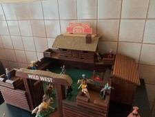 fort.et.figurines.fort.en.bois.plus.figurines.elastolines