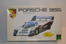 ANCIENNE  MAQUETTE PROTAR REF 189 PORSCHE 956 DANS L'ETAT ( non  commencé ) 1/24