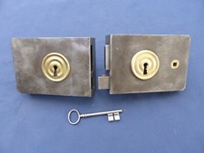 Serrure clef gâche fer laiton