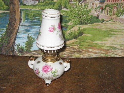 Objet vitrine petite - vitrine -,