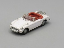 Voiture MGB Cabriolet blanche