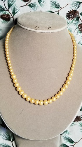 Gold graduated size glass - gold,