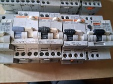 Lot De 10 DISJONCTEUR MERLIN