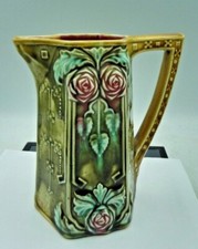 SUPERBE PICHET EN BARBOTINE ONNAING  décor aux roses -  numéroté 780  