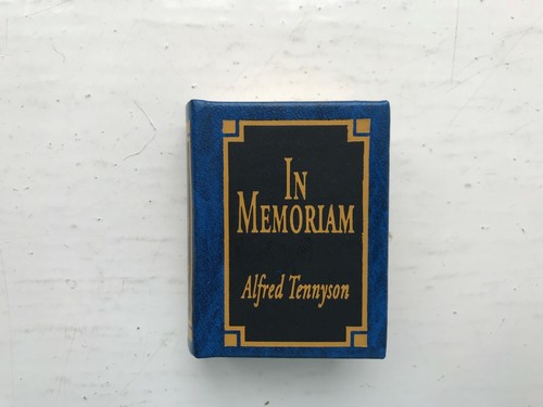 Bibliothèque miniatures - de,