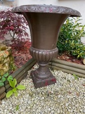 Paire De Vasques Medicis Fonte