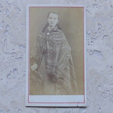 CDV , Mme de TRENTIGNAN , Chale cachemire